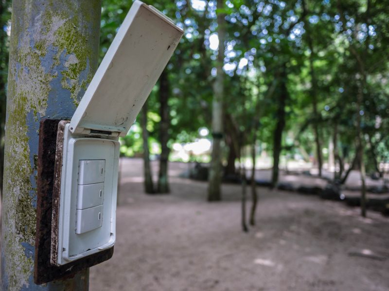 Outdoor Post Light Maintenance